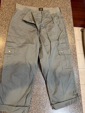 3 pair of Lee cargo flex to go capris, grey, khaki and olive